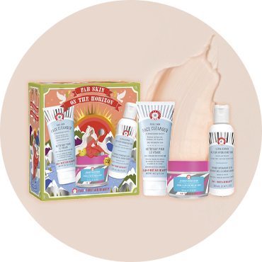 FIRST AID BEAUTY FAB Skin On The Horizon Skincare Gift Set